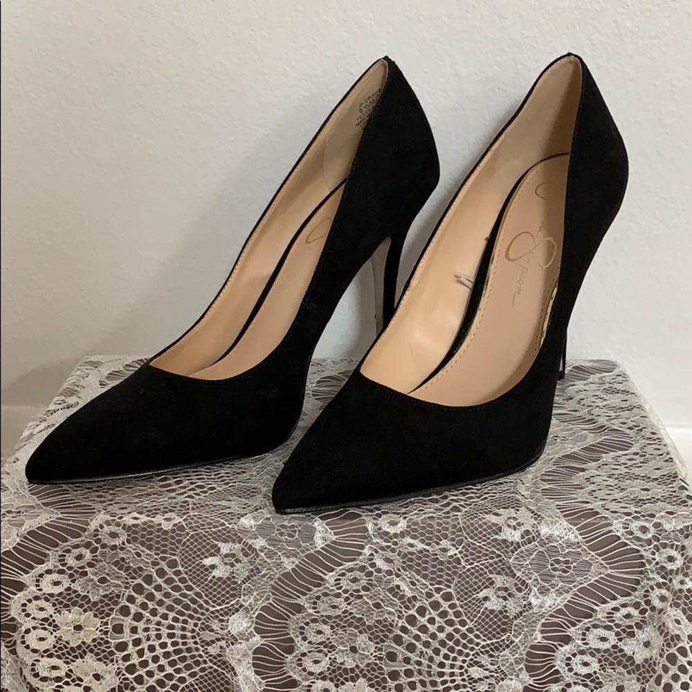 Black suede Jessica Simpson pumps 8/8.5